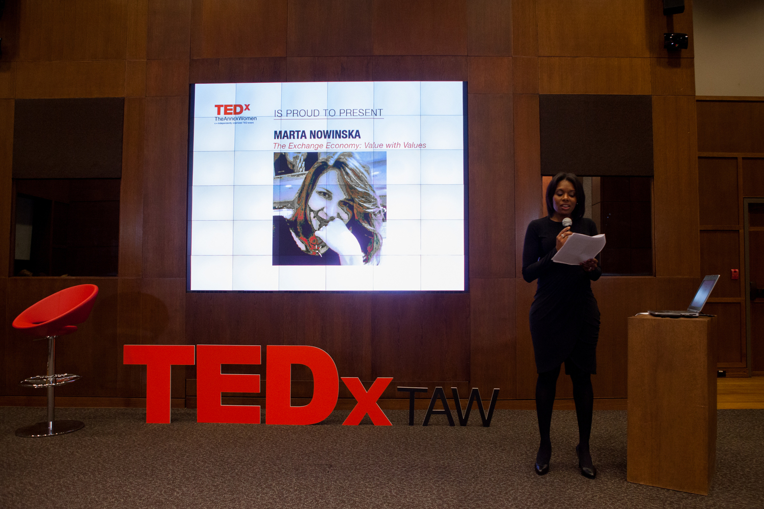 Marta Nowinska Swapsity Founder at TEDx